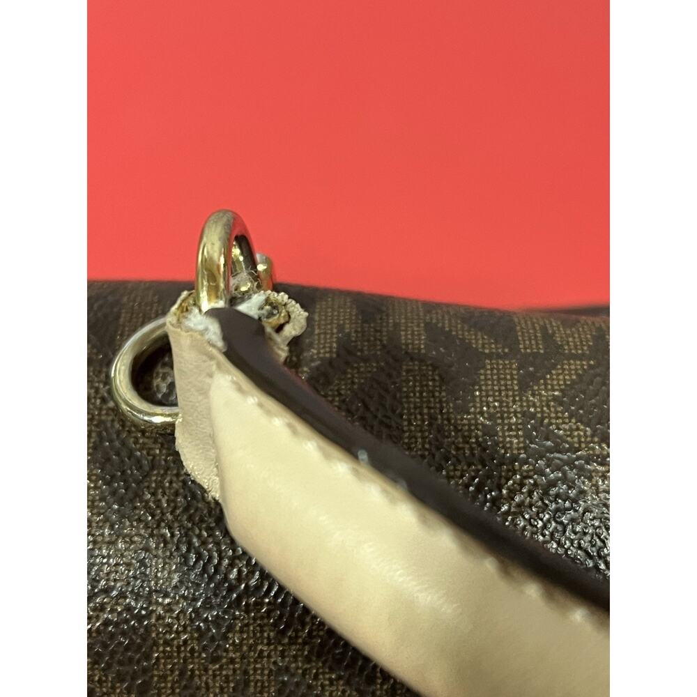 Michael Kors Ludlow Top Handle Crossbody Bag Signature White Rose Leather B2K - Picture 4 of 6
